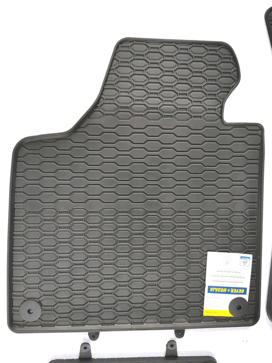 Premium quality black rubber mats compatible with Audi A3 8P 2003-2012